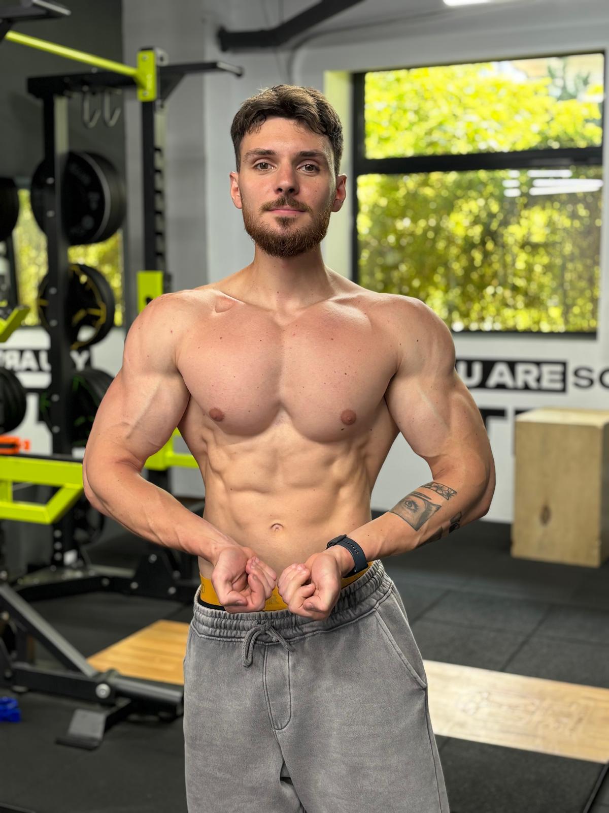 Andrei Razvan in front pose